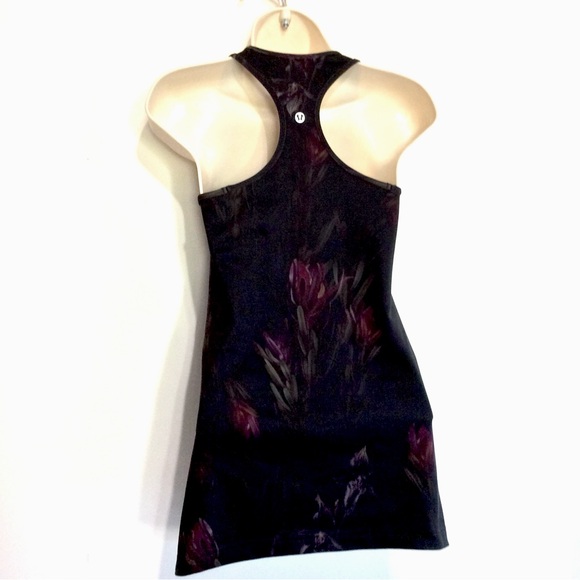 Lululemon tank top racer back black floral - Picture 7 of 9